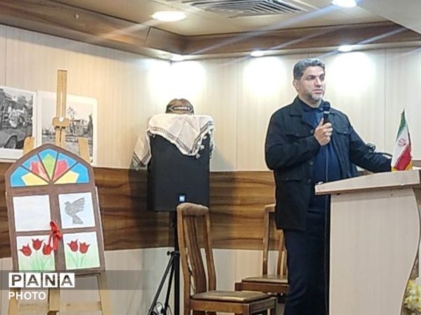 تجلیل از نویسندگان دهه هشتادی و نودی حوزه دفاع مقدس