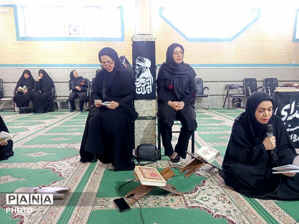 ضیافت افطاری دبیرستان پیرایش در شب اول قدر 