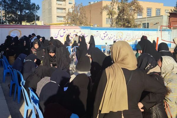 طرح دیدار و ارائه کارنامه هشدار در دبیرستان مهر نیشابور