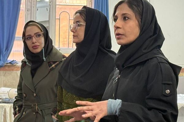 مسابقات فرهنگی و هنری  در دبیرستان شهید تاجیک بهارستان دو