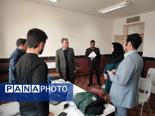 آثار دانش اموزان هنرمند کاشمر در کانون عاطفه 