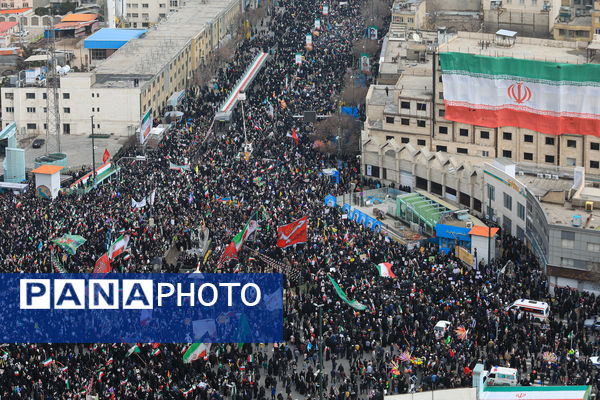 شکوه 22 بهمن مشهد مقدس از نمای هوایی