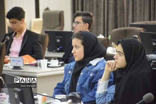 دومین نشست نمایندگان نهمین دوره مجلس دانش‌آموزی قطب دو کشور در ارومیه 3