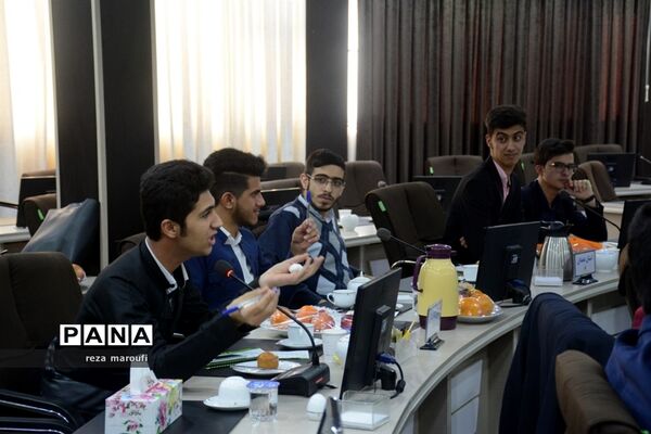 دومین نشست نمایندگان نهمین دوره مجلس دانش‌آموزی قطب دو کشور در ارومیه 3