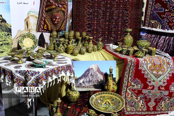 دوازدهمین نمایشگاه بین المللی گردشگری و صنایع وابسته
