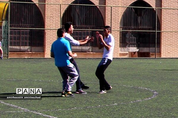 افتتاحیه مسابقات فوتبال دبیرستان ایرانشهر