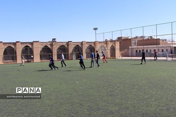 افتتاحیه مسابقات فوتبال دبیرستان ایرانشهر