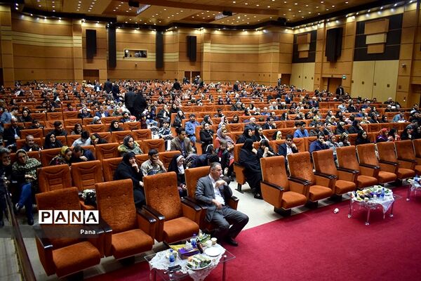 جشن انقلاب ویژه کارکنان ستادی آموزش و پرورش آذربایجان شرقی