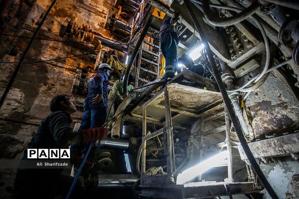 عملیات حفاری مکانیزه و دستی تونل های مترو تهران