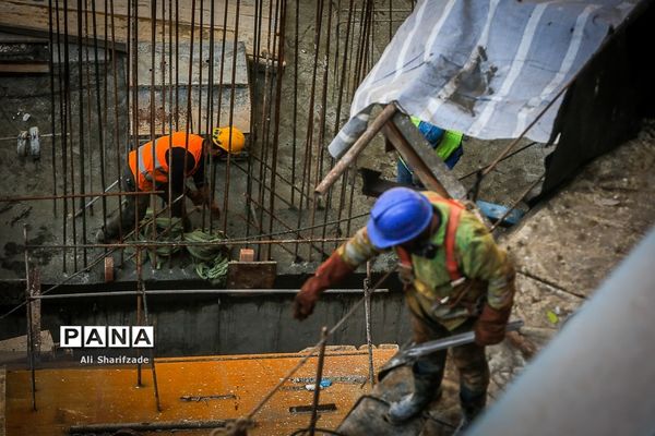 عملیات حفاری مکانیزه و دستی تونل های مترو تهران