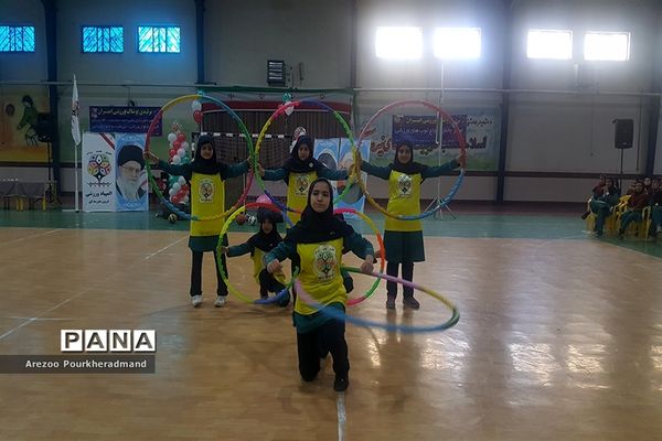 اختتامیه پنجمین دوره المپیاد ورزشی درون مدرسه‌ای به میزبانی دبیرستان دکتر شاهی ناحیه یک یزد
