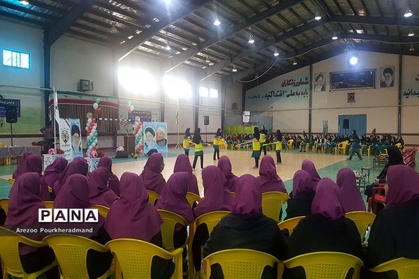 اختتامیه پنجمین دوره المپیاد ورزشی درون مدرسه‌ای به میزبانی دبیرستان دکتر شاهی ناحیه یک یزد