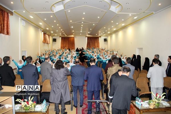 هفته سرود و نمایش در ناحیه یک ری