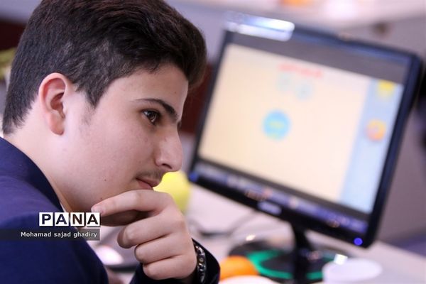 دومین نشست قطبی نهمین دوره مجلس دانش‌آموزی-2