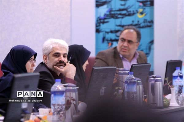 دومین نشست قطبی نهمین دوره مجلس دانش‌آموزی-2