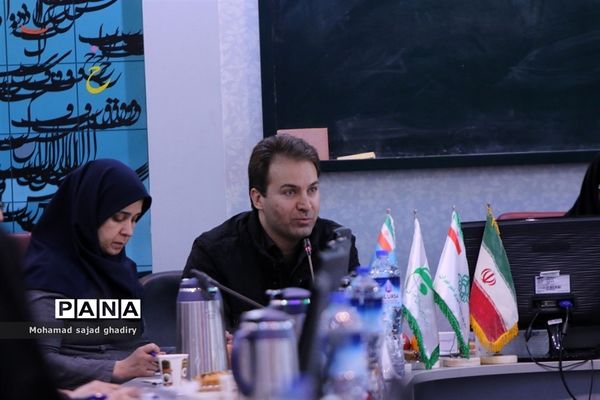 دومین نشست قطبی نهمین دوره مجلس دانش‌آموزی-2