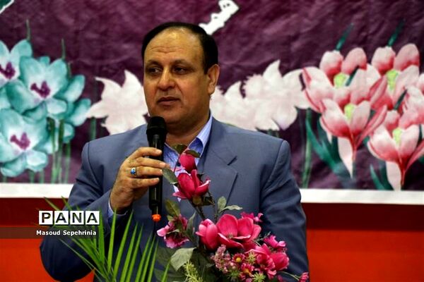 همایش بزرگ یاوران انقلاب پیشتاز در دبستان منیر باسمنج