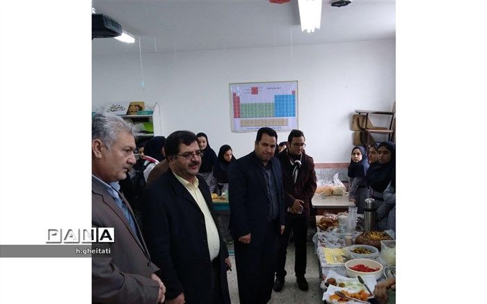 برگزاری بازارچه کسب و کار دانش آموزی در خواف