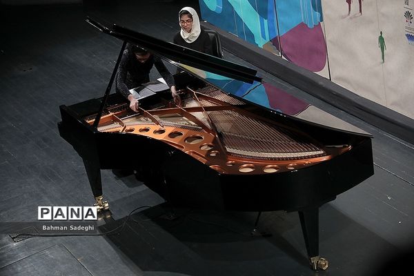 پنجمین  شب سی و چهارمین جشنواره موسیقی فجر