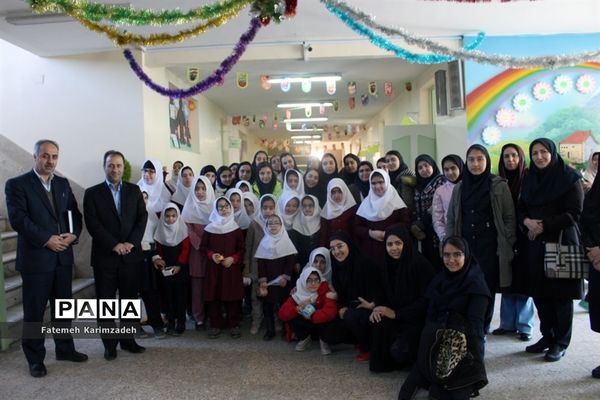 افتتاح نمایشگاه کارآفرینی دانش‌آموزان با نیازهای  ویژه دبستان و دبیرستان پیوند ناحیه 2 تبریز