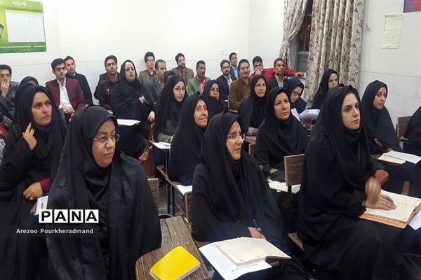 بازدید رئیس اداره استعدادهای درخشان یزد از دوره ضمن خدمت طرح ملی شهاب