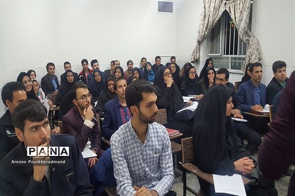 بازدید رئیس اداره استعدادهای درخشان یزد از دوره ضمن خدمت طرح ملی شهاب