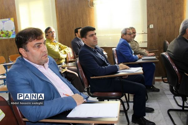 جلسه مدیران مدارس شهرستان بوشهر
