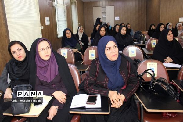 جلسه مدیران مدارس شهرستان بوشهر