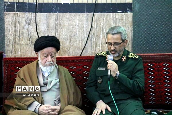 دیدار رئیس سازمان بسیج مستضعفان با آیت‌الله شاهچراغی