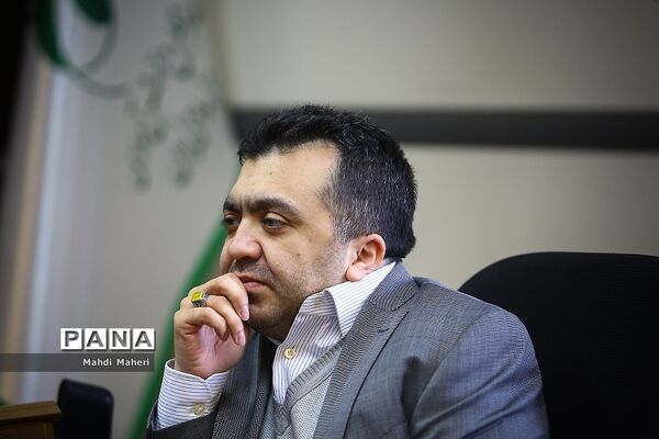 دیدار  قائم مقام وزیر آموزش و پرورش با بستگان فرهنگی شهدا در روز تکریم همسران و مادران شهدا
