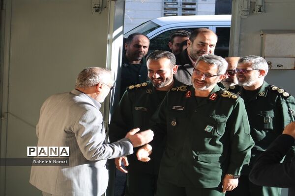 دیدار سردار غیب‌پرور با خانواده شهید «عباس دانشگر»