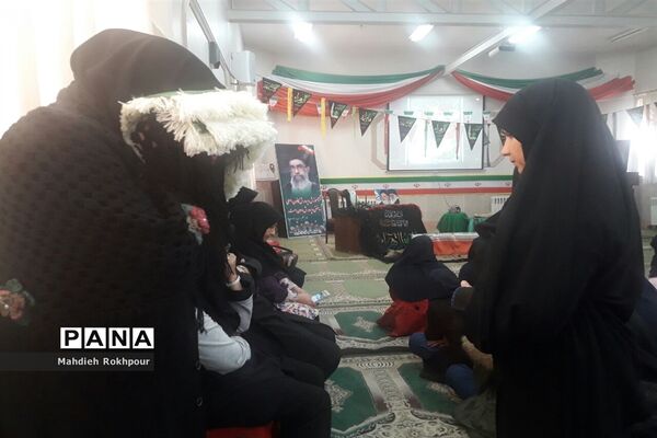 برگزاری مراسم یادواره شهدا دردبیرستان فخرالزمان قریب