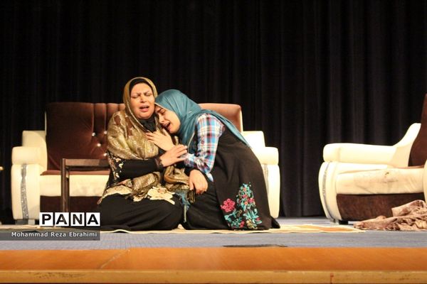 اجرای نمایش (مهدی)