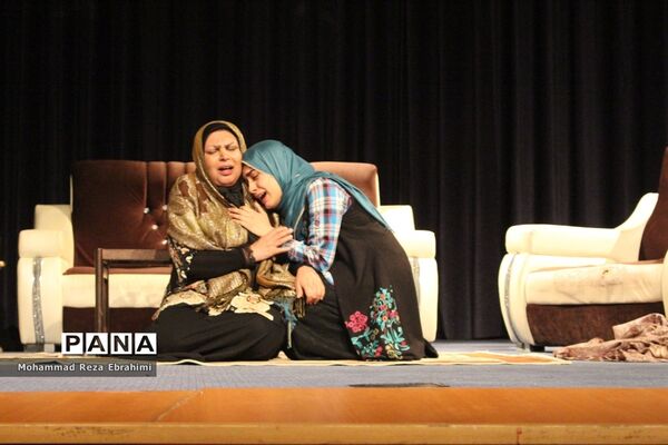 اجرای نمایش (مهدی)