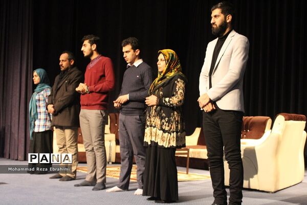 اجرای نمایش (مهدی)