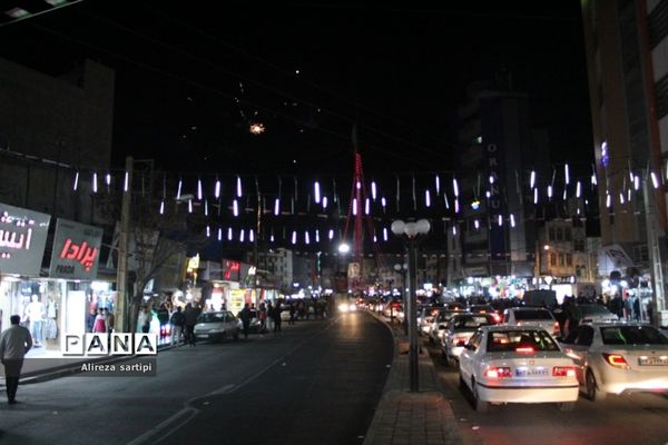 گلبانگ الله اکبر و نورافشانی میادین شهرقدس درشب ۲۲ بهمن