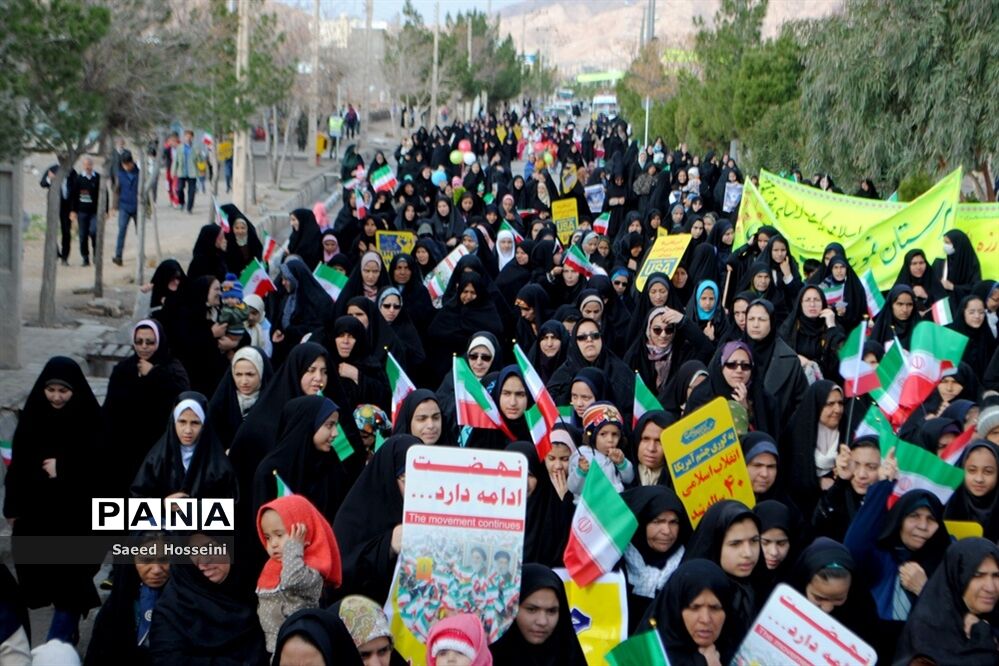 راهپیمایی بزرگ 22 بهمن در شهرستان زیرکوه