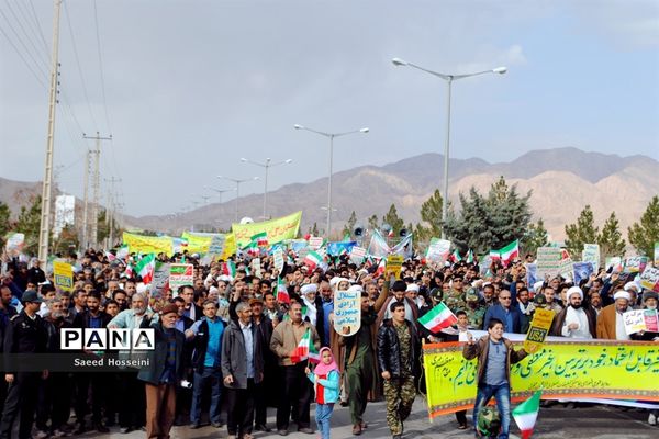 راهپیمایی بزرگ 22 بهمن در شهرستان زیرکوه