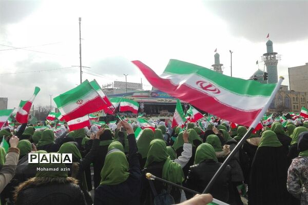 حضور تشکل‌های دانش‌آموزی در راهپیمایی 22 بهمن