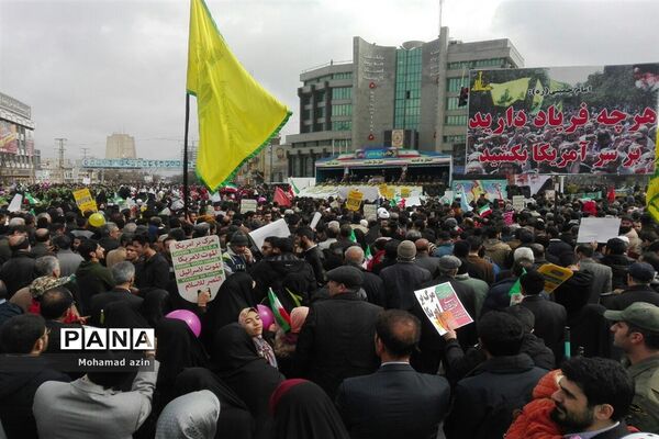 حضور تشکل‌های دانش‌آموزی در راهپیمایی 22 بهمن