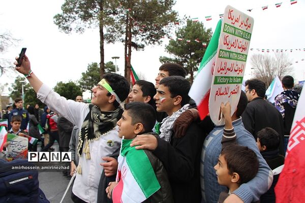 جشن چهل سالگی انقلاب در یزد
