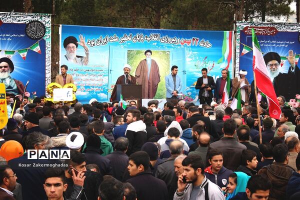 حضور گسترده مردم رباط‌کریم در راهپیمایی ۲۲‌بهمن