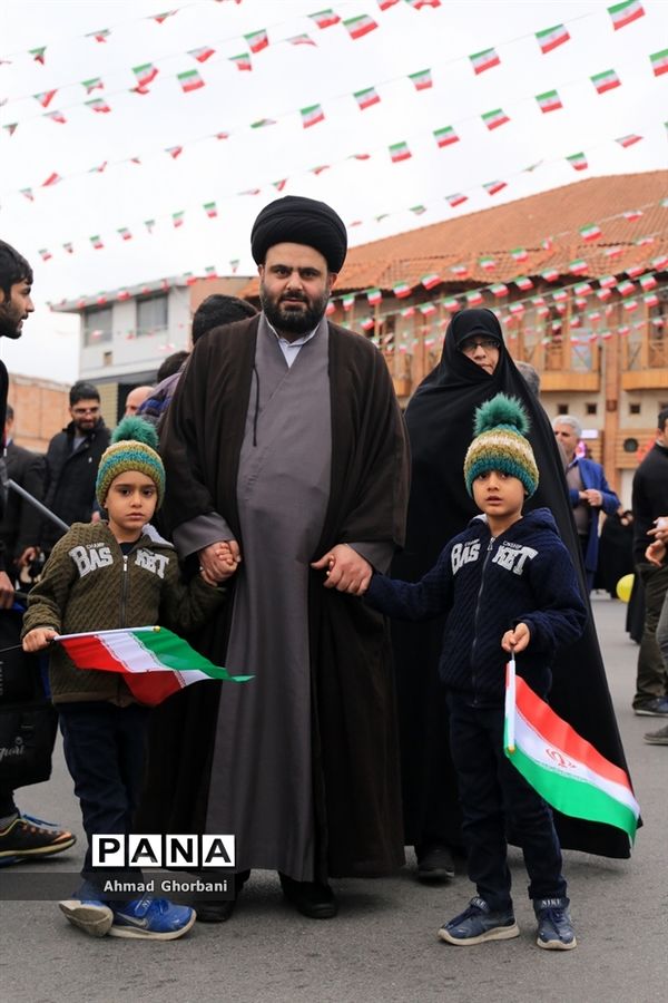 راهپیمایی ۲۲ بهمن در شهر ساری