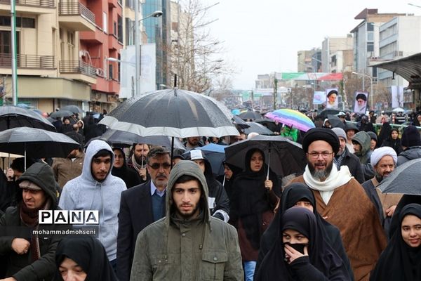 راهپیمایی 22 بهمن در شهرری
