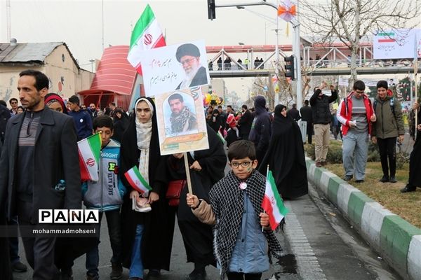 راهپیمایی 22 بهمن در شهرری