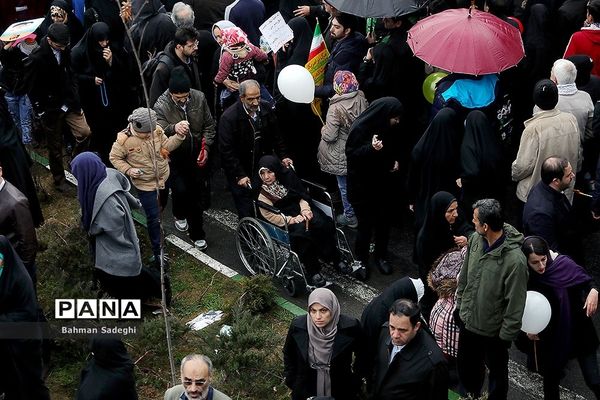 مراسم راهپیمایی 22 بهمن در تهران -1