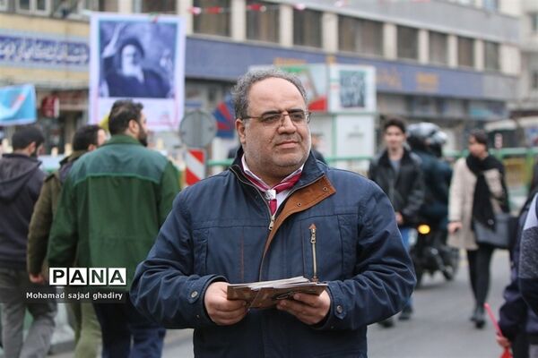 غرفه سازمان دانش‌آموزی شهر تهران در راهپیمایی 22 بهمن ماه تهران