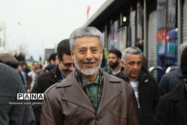 غرفه سازمان دانش‌آموزی شهر تهران در راهپیمایی 22 بهمن ماه تهران