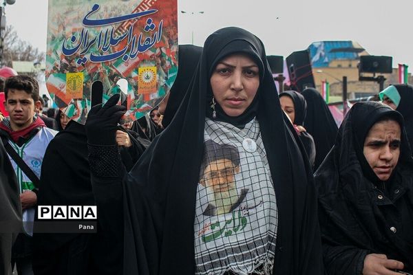 راهپیمایی 22 بهمن ماه در تبریز-2