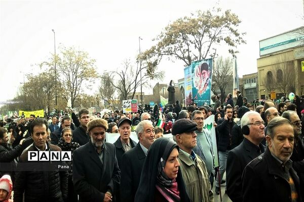 راهپیمایی 22 بهمن ماه در تبریز-2